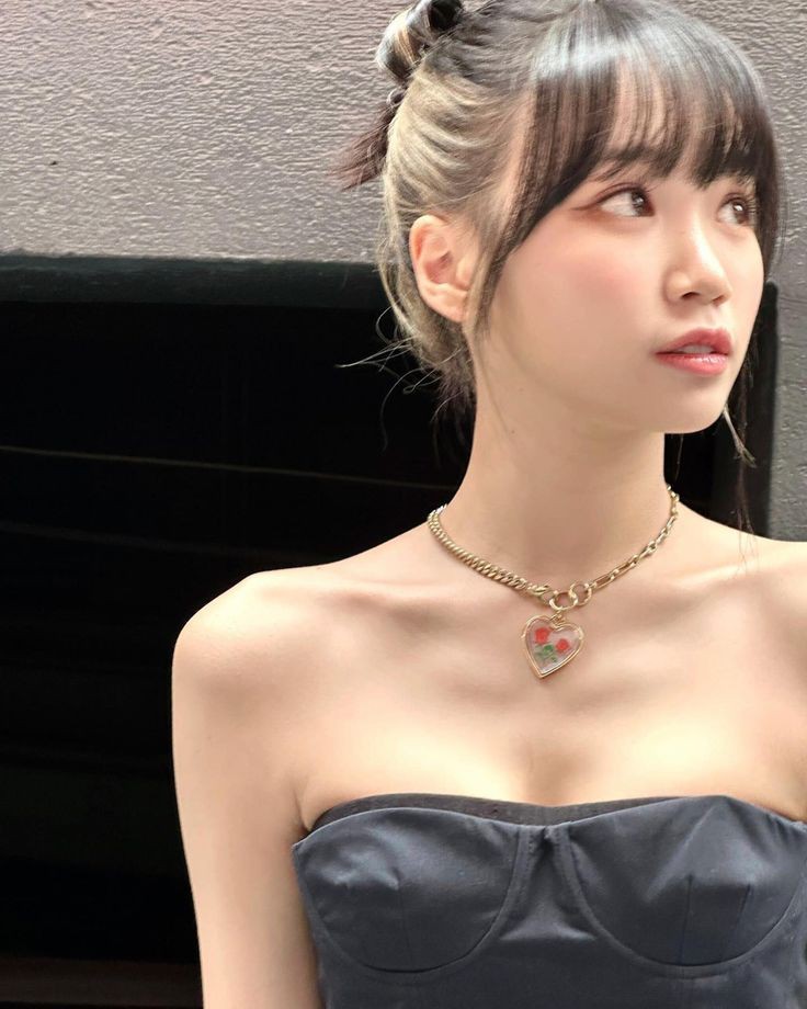 she’s insanely pretty