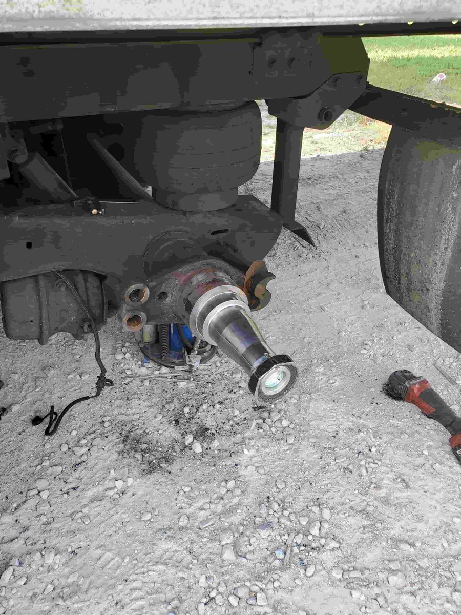 AXLESURGEONAR's tweet image. Our skilled and certified technicians are axle experts. With their in-depth knowledge and experience, they can quickly diagnose and repair any axle-related issues, ensuring top-notch service every time. Contact us today

#AxleService bit.ly/44OmVU2