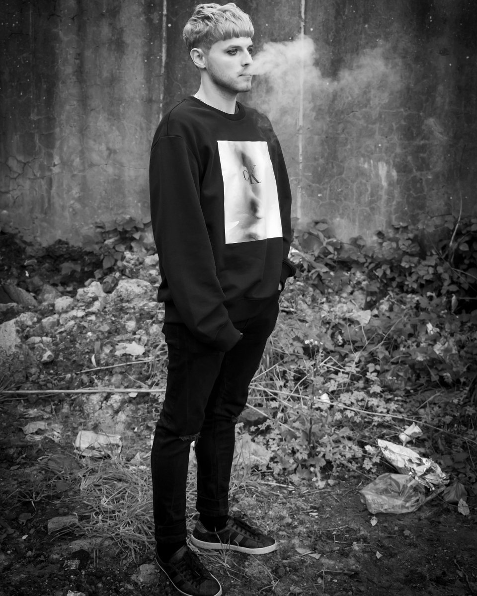 4the_Misfits's tweet photo. Shoot with @danielsabo96 🖤
Hair by @_hairbypoppy
#nikon #pixapro #bilston #wolverhamptoncollege #photography #portrait #streetstyle #fashionphotography @wolvcollphotography @pixapro @nikoneurope #4the.misfits https://t.co/5pg5fZ87vc