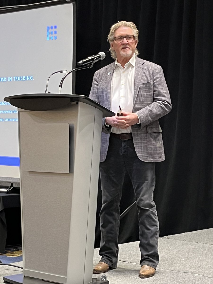 nsrmca's tweet image. Steve Bryan, CEO of #Bluewire, discusses carrier #datamodels during a session with #Highway at #NSRMCA's Las Vegas conference.