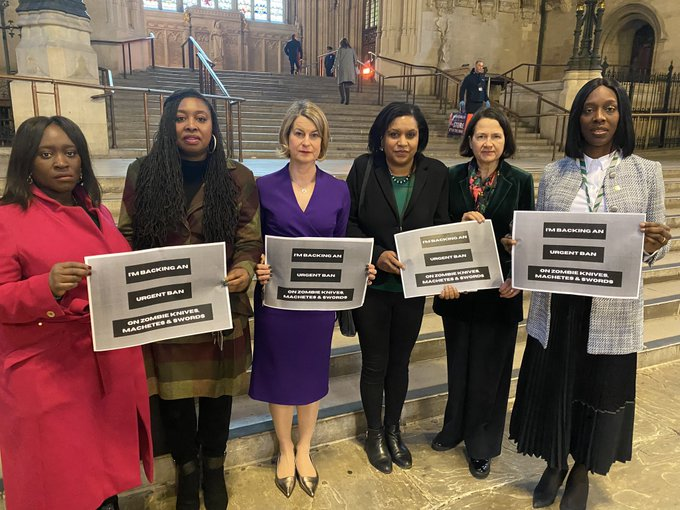 After seeing the devastating impact knives have had in my constituency, I'm pleased to back this important bill by @helenhayes_ to ban zombie knives. 

These horrific weapons have no place on our streets and I urge the Government to take urgent action now.

#DontStopYourFuture