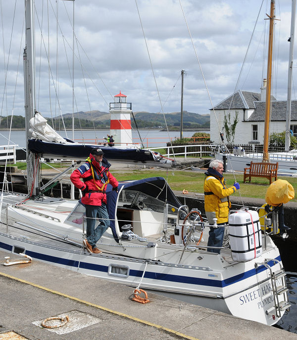 Undiscovered Scotland tweet media