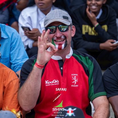 Weekends are made for rugby! 🏉 Whether you're on the pitch or cheering from the sidelines, there's nothing like the adrenaline of scrums, the beauty of tries, and the spirit of teamwork. Embrace the rugby passion and make your weekend a winning one! #Safari7s #WeekendVibes