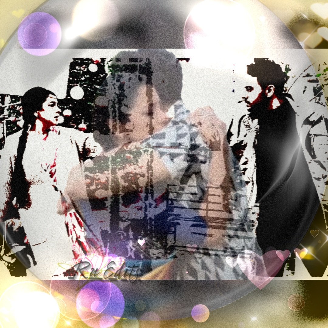 Ek ajnabee sa..
ehsaas dil ko sataaye..
Shayad yahi toh pyar hain..
Betaabiyo mein, dhadkan meri chain paaye..
Shayad yahi toh pyar hai..

Song #13 i'm hopelessly hopeful for their union
#MaAn ❤️ #Anupamaa #AnujKapadia #MaAnTogetherForever ❤️#GauRup 
#RupaliGanguly #GauravKhanna