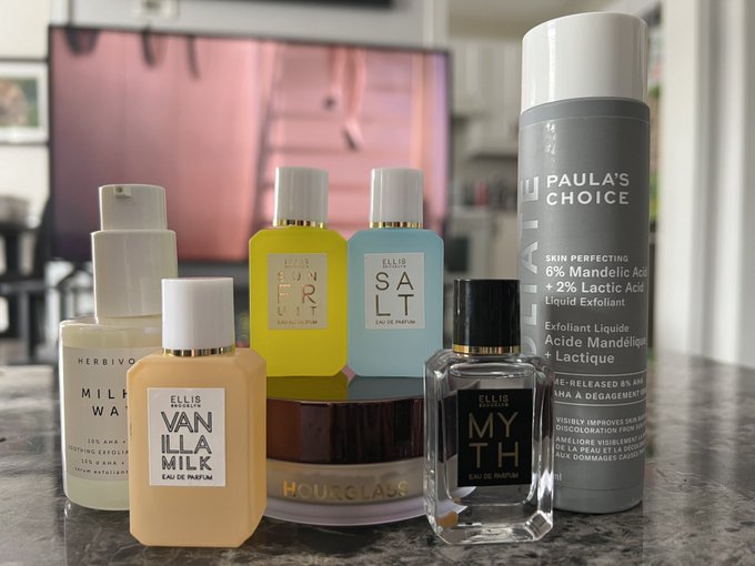 Little Sephora trip   Who&rsquo;s gonna treat me to it 🥹 https://t.co/2KqvWA5r82