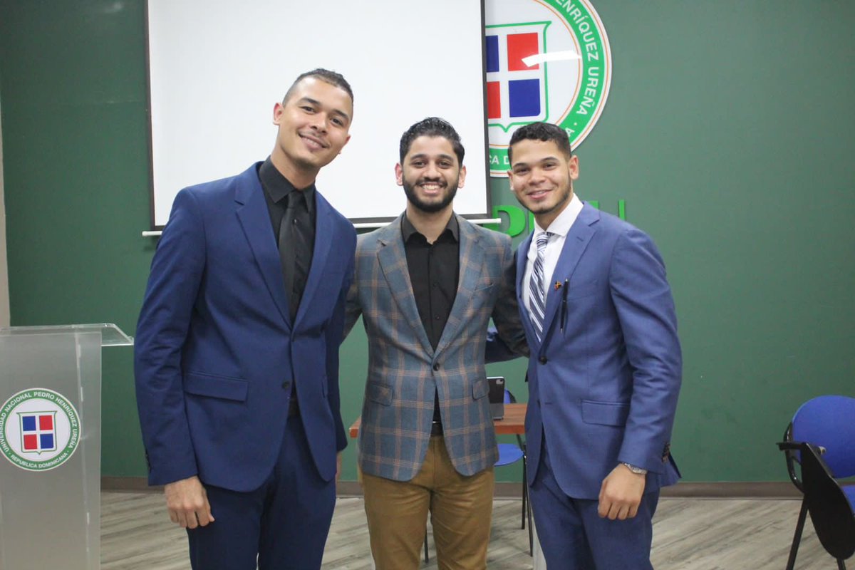 Vantroi Reyes tweet media