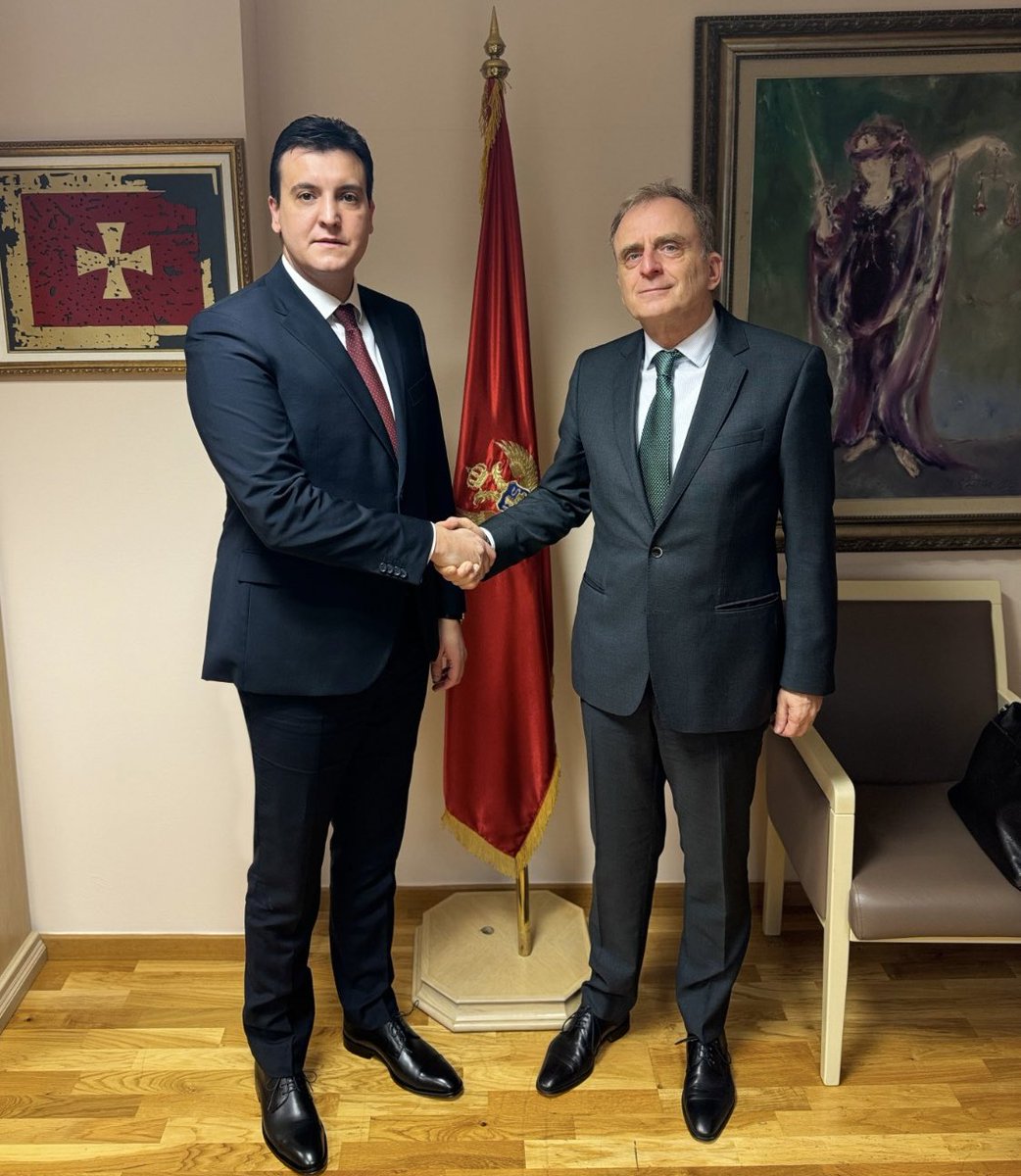 Dutch Embassy in Serbia and in Montenegro (@nlinbelgrade) on Twitter photo Citizens must be able to rely on a well-functioning legal system. Ambassador <a href="/JoostReintjes/">Joost Reintjes</a> welcomed plans and efforts by <a href="/PravdaCG/">Ministarstvo pravde Crne Gore</a> to strengthen capacity and independence of judiciary📌⚖️ #RuleOfLaw Citizens must be able to rely on a well-functioning legal system. Ambassador <a href="/JoostReintjes/">Joost Reintjes</a> welcomed plans and efforts by <a href="/PravdaCG/">Ministarstvo pravde Crne Gore</a> to strengthen capacity and independence of judiciary📌⚖️ #RuleOfLaw