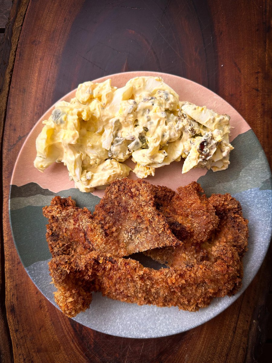 thaisbdias's tweet photo. Bife à milanesa e maionese! 😋🤤 Receita irresistível nos canais @madeinfirebr no Tiktok, YouTube e Instagram! Visite nossas redes, curtam, compartilhem!!! https://t.co/OH9NVJAUk7