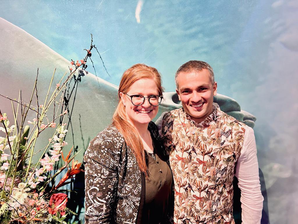 Colourful jackets alert! Plus, thrilled to announce that <a href="/ICMM_com/">ICMM</a> has become a formal partner of <a href="/BfNCoalition/">Business for Nature</a>, which <a href="/EvaZabey1/">Eva Zabey</a> and I shook hands on last week.