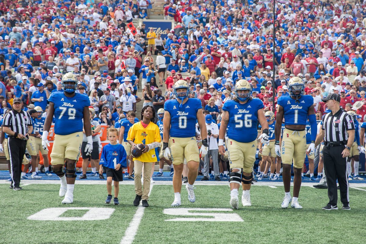 Trust His Timing !! #AGTG after a great conversation with @TulsaCoachKDub and @Switz I’m blessed to receive an offer from @TulsaFootball 🔵⚪️ @Coach_LaFavers @RPHS_FB