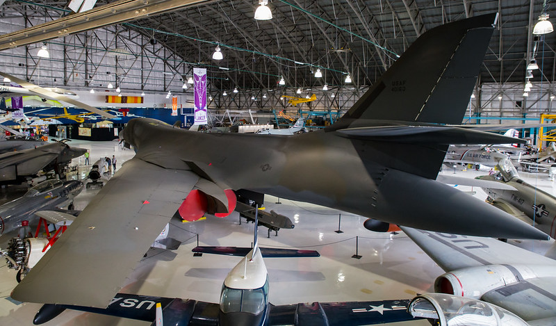 Rockwell B-1A Lancer     #wingsovertherockies #highlight #wingsmuseum #b1lancer #b1blancer #supersonicbomber #mach2 #variablesweepwing #heavybomber #strategicaircommand #aircombatcommand #b21raider (Flickr 05.06.2017) flickr.com/photos/7489441…