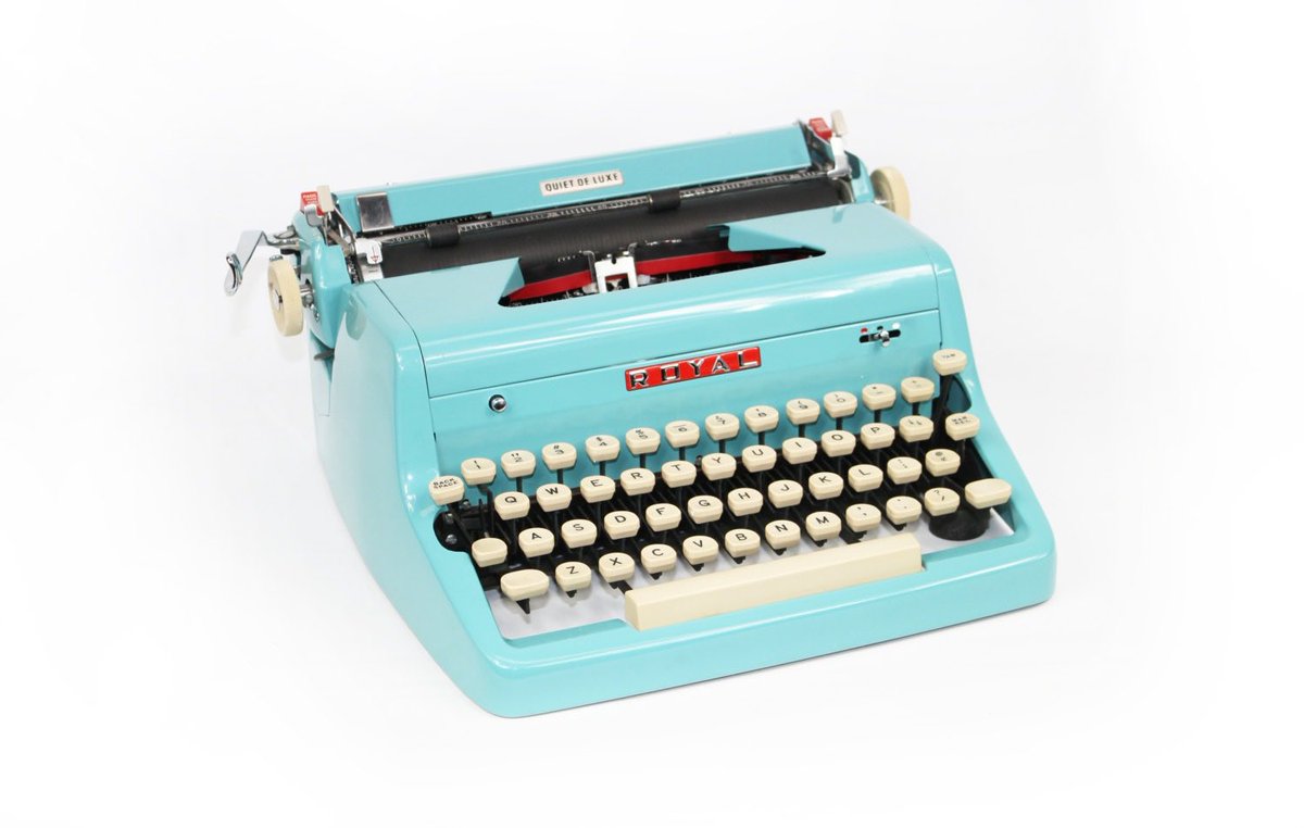 BrooklynRetro's tweet photo. Turquoise Royal Quiet Deluxe Typewriter in Working Condition! Shop BrooklynRetro on https://t.co/9aDP8ENwA6 #typewriter #vintageroyal #quietdeluxe #vintageshop #smallbusiness https://t.co/GS9lP18W0D