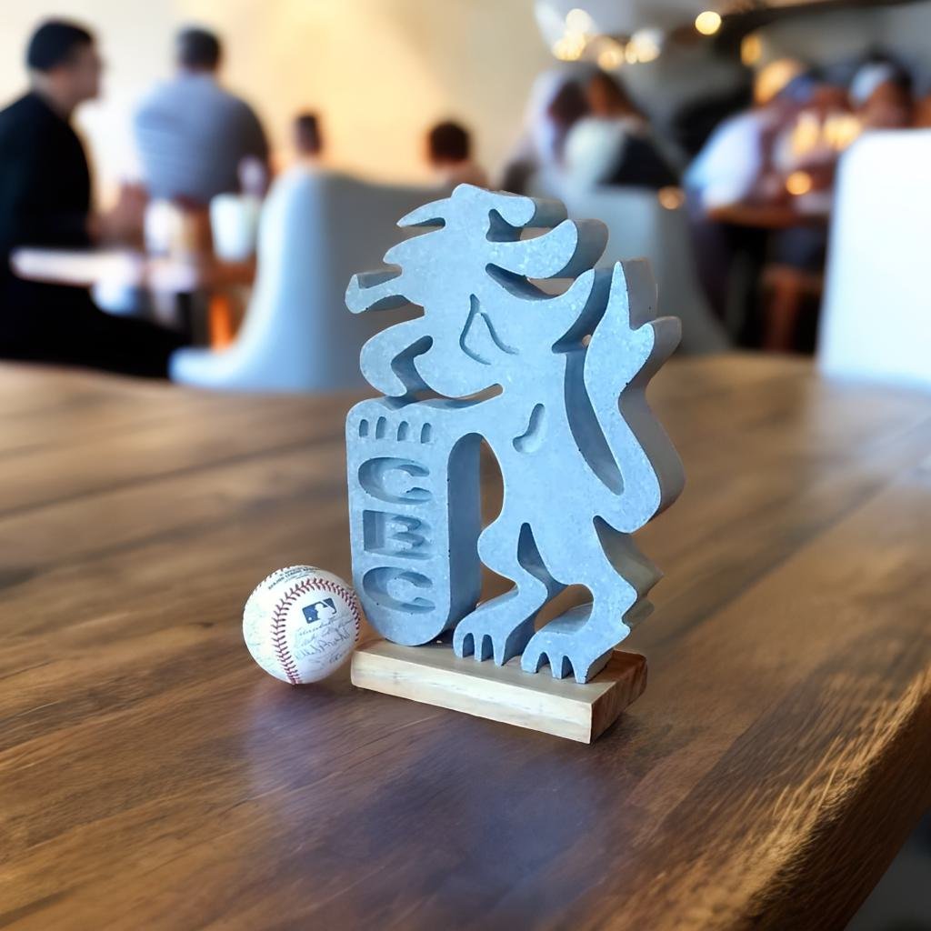 QuimeraVe's tweet photo. …El símbolo de un gran equipo …

#Handmade in #Concrete by #QuimeraCreativa  in #Venezuela   

📱Whatsapp+58.412.328.28.30 (just messages) 

#Diseño #DecoraciónDelHogar #ConcreteWork #DesignInspiration #BetonDesigne #Hogar #Escultura #León #LeonesDelCaracas #Beisbol https://t.co/a1Tl5jq9tQ