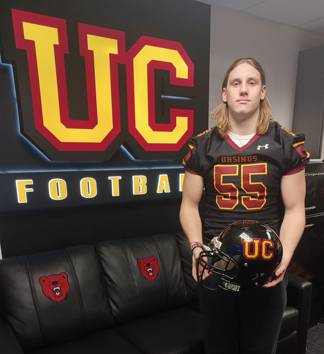 ArchHunsicker55's tweet photo. After a great visit @UrsinusFootball and conversation with @Coach_Endy and @CoachPGallagher. I am proud to announce my first offer to play football at the next level at @UrsinusCollege. #GoBears
@ZephyrsFootball
@CoachAndyMarino https://t.co/Z2omAZqExa