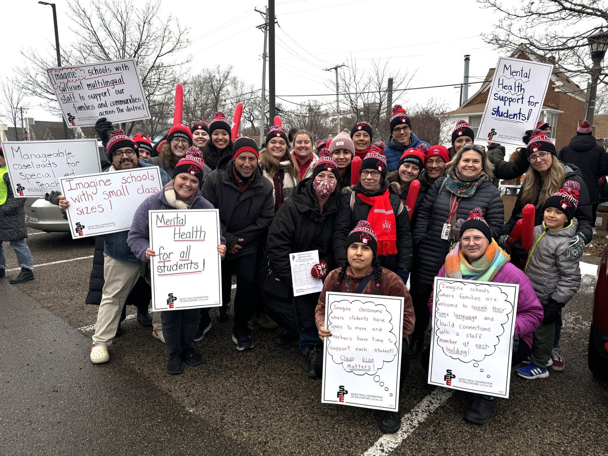nellep67's tweet photo. #We’reWorthMore #WeAreSPFE @SPFE28 @MNAFLCIO #UnionStrong https://t.co/OZjqEc2l4G