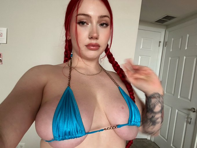 It’s Tuesday, here’s my tits for you https://t.co/7B2Xq4HaWp