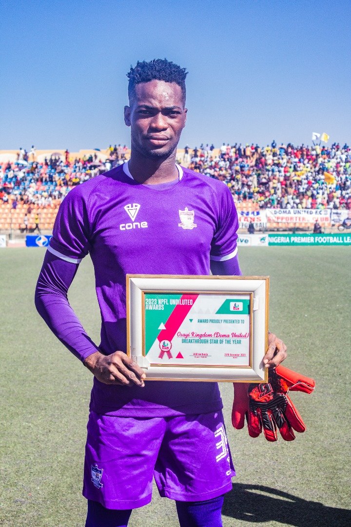 First half of the @NPFLOfficial  season @NPFL_News #Recap 19games 13goals conceded 13 cleansheets 2asisst in a game 58saves goalkeeper of the week #7 player of the month #1  #November first goalkeeper to achieve this 9games without conceding a goal home and away conceded