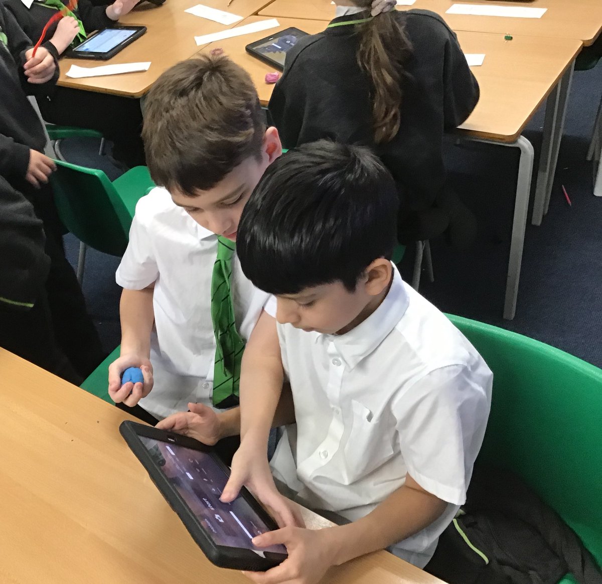 LindenRDCedar's tweet photo. We had great fun, cooperation and lots of learning starting our IMotion stop animation ideas in our computing session.
#Lindencomputing #Lindenlearning ๐ฉโ๐ป๐ฅ๏ธโจ๏ธ๐ป๐พ https://t.co/pobEd84Jtk