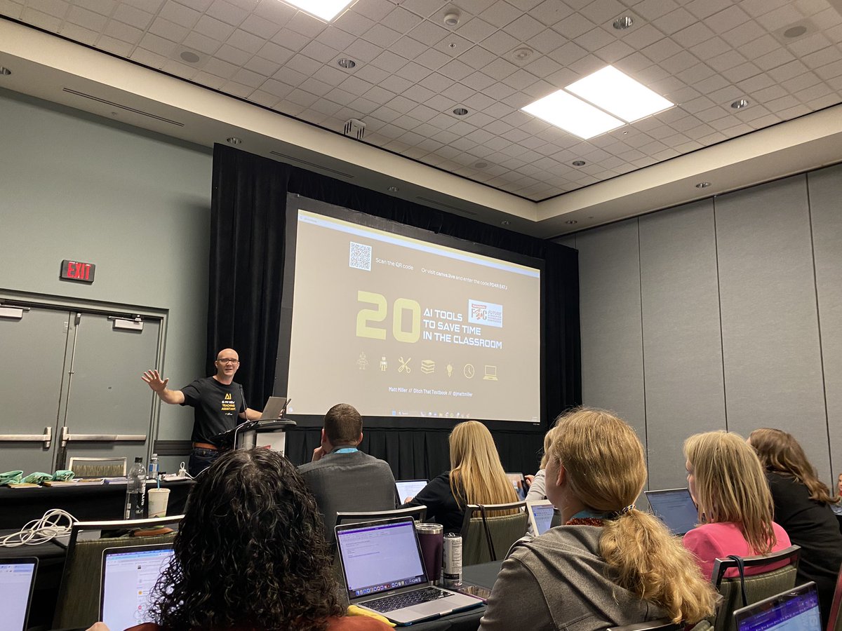 Getting to see <a href="/jmattmiller/">Matt Miller 🗑️</a> IN PERSON talking about all things AI &amp; how to use it to save time for educators! #FETC2024 <a href="/York1Learns/">YSD1 Professional Learning</a>