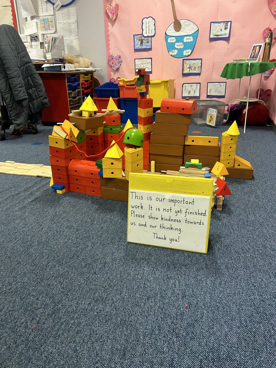 Mrs_Greig's tweet photo. P1a @StMonicaMilton demonstrated excellent skills of creativity, problem solving and teamwork as they worked to design and build their own Scottish castle.  Tomorrow we will evaluate our constructions based on the key features of a castle. Well done Superstars!
 🏰 🧠 🌟 ❤️ https://t.co/F8OKSnBFpF