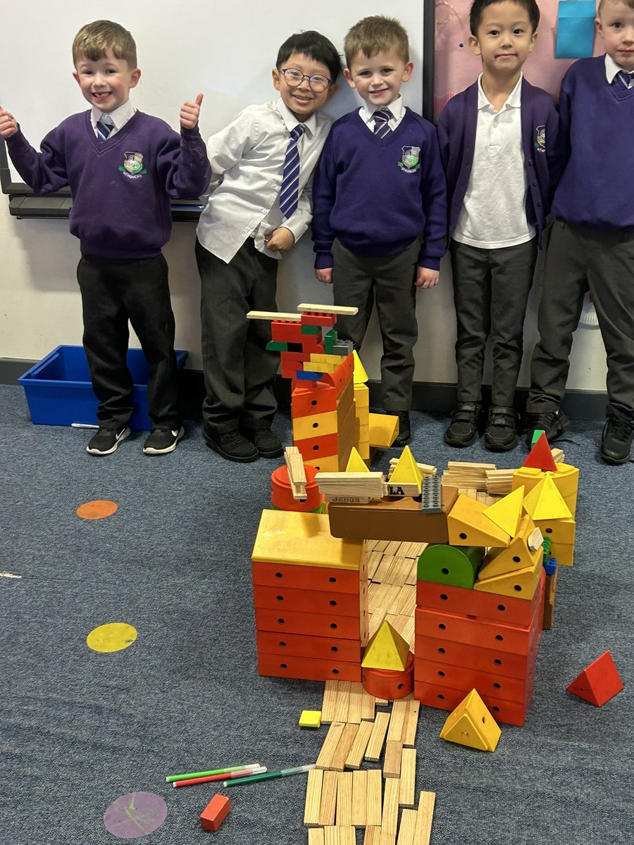 Mrs_Greig's tweet photo. P1a @StMonicaMilton demonstrated excellent skills of creativity, problem solving and teamwork as they worked to design and build their own Scottish castle.  Tomorrow we will evaluate our constructions based on the key features of a castle. Well done Superstars!
 🏰 🧠 🌟 ❤️ https://t.co/F8OKSnBFpF
