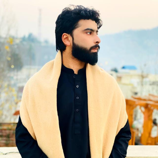 Me with my fav person on Twitter X♥️🌸
Quote with yours 🌜
@ALi_Awan_512