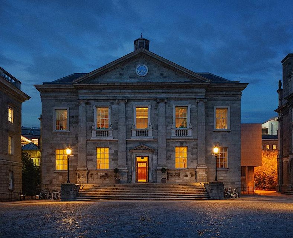 #Physics300 @TCDPhysics The early bird rate for the Physics 300 Celebration Banquet will expire after 31st January 2024. Some events are sold out and others only have a small number of remaining places. Booking info at tcd.ie/physics/300/re…