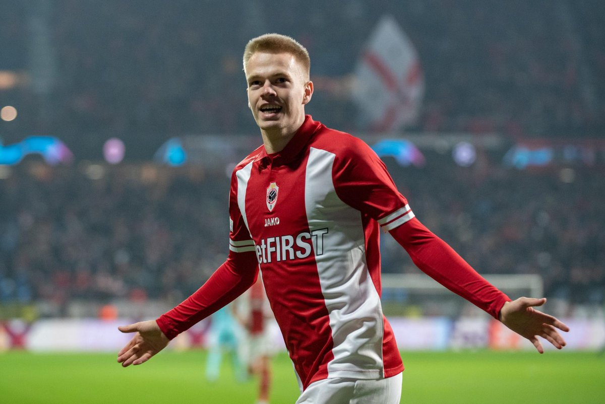 atletiuniverse's tweet image. 💣🚨 BREAKING: Atlético and Antwerp have reached an agreement for Arthur Vermeeren for €27m, including bonuses.

It is now up to the player, who is interested in joining, to decide. He will fly to Madrid on Thursday. He will visit the training facilities and undergo medical…