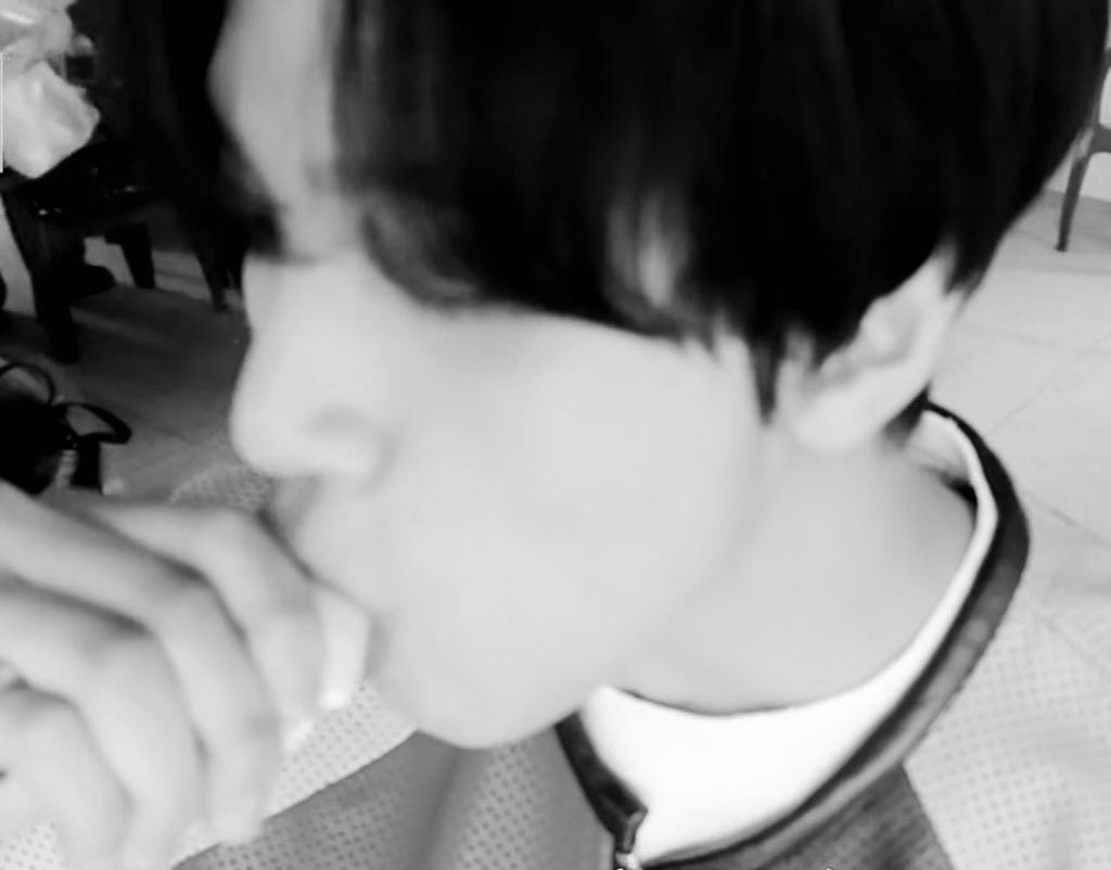 he looks so pretty, doesn’t he?