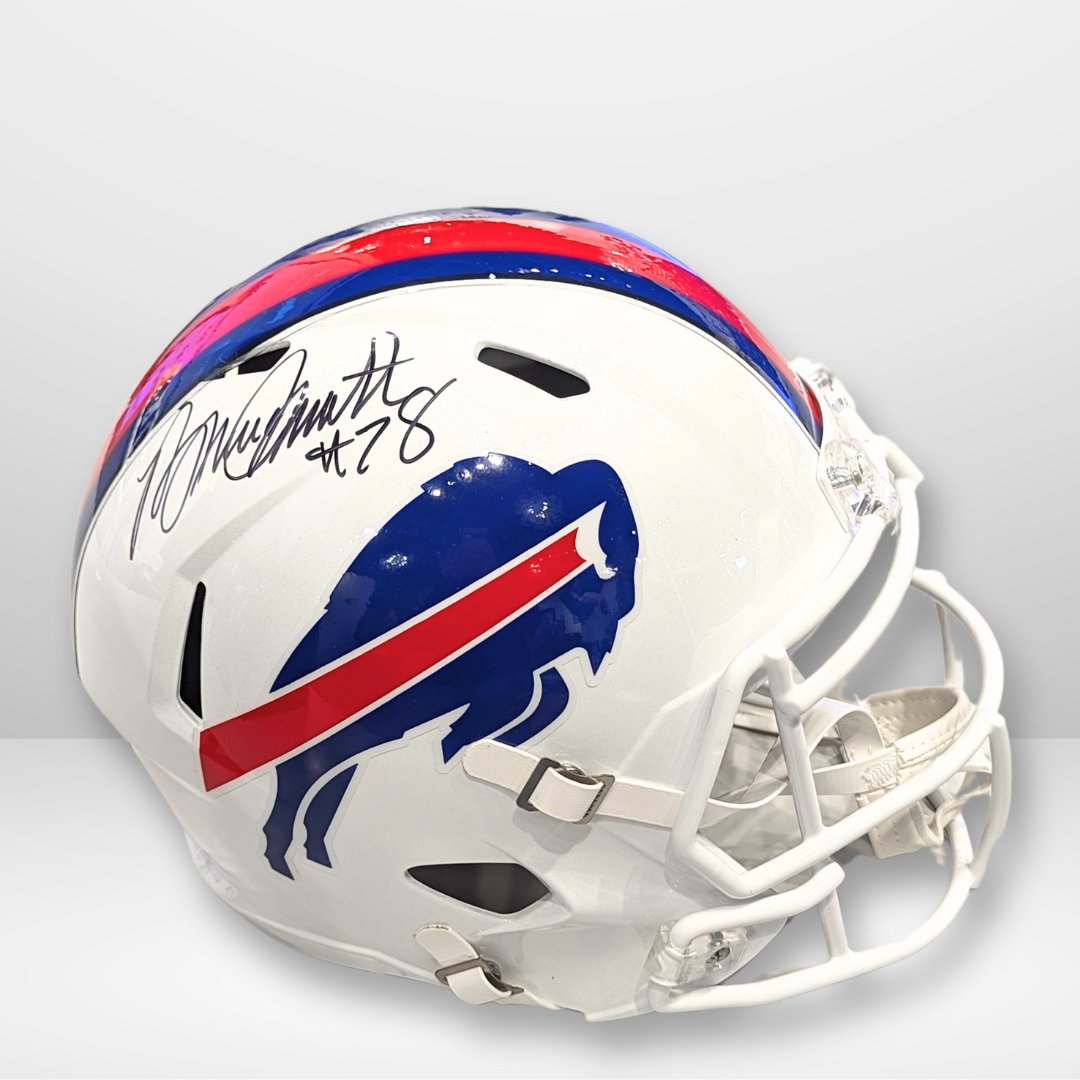 🚨 GIVEAWAY ALERT 🚨 Enter to win a Bruce Smith - signed full-size replica @BuffaloBills helmet 🏈 To enter, RT and follow @thebflostore (must be following so we can DM the winner) The winner will be announced on 1/31/24 For extra entries, tag friends below ⬇️