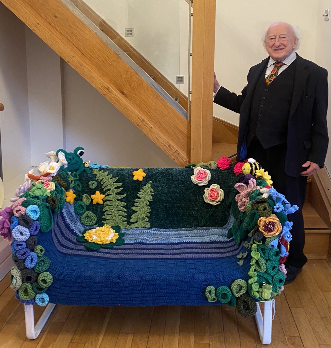 So it took three of us three months to make ‘Pond Life’. We revealed it to President Higgins today. I think he liked it. He took a bee home for his desk #Ireland #KildareYarnBombers #Crochet #HandmadeHour