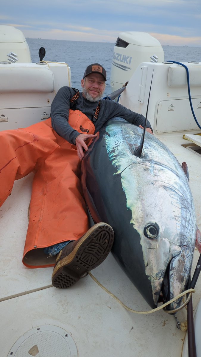 FishingStatus's tweet image. Today was a good day. 3-4 on #Bluefin. Largest at 85".  #fishing #obx