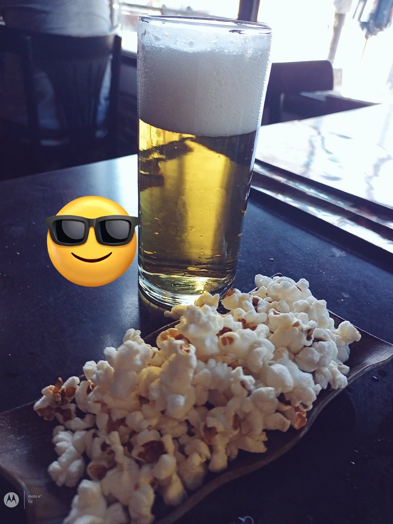 macreeld's tweet photo. #Salutt 🍻 https://t.co/lgrxnGD7cW