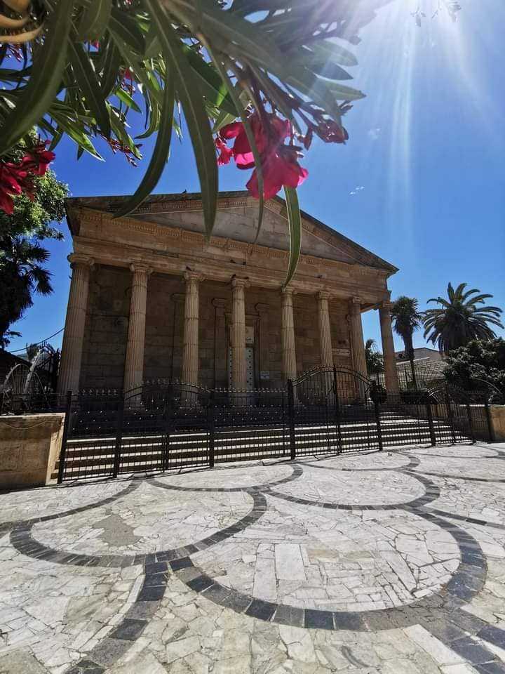 maelassal's tweet photo. Cherchell, iol, du roi numide #Micipsa (fils de #Massinissa et père adoptif de #Jugurtha) puis devint #Caesarea, capitale de #Juba_II roi savant.. Né à #Hippone (#Annaba) en 52 av. J.-C et mort à #Cherchell en 23, fils du roi numide #Juba_1er 🇩🇿
#Algérie
#الجزائر
#CAN2023 https://t.co/pqUGpDUrB2
