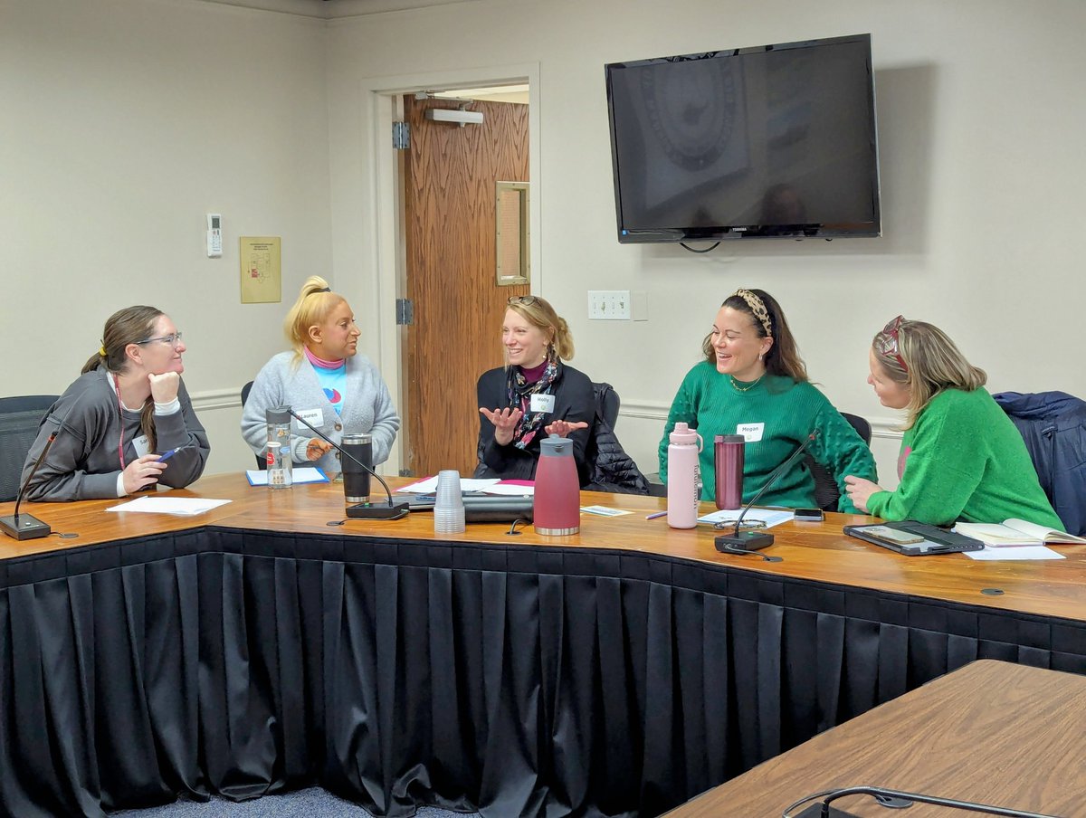 julia_skolnik's tweet photo. How can learning about the brain empower teachers to improve K-12 education? This stellar team from @RadnorTSD is designing numerous ways to prioritize #SafeStretchStick and #SixGears in their classrooms through their action research projects this year! 🧠💡👏🏻 #radnorproud https://t.co/ukqPAucW0z