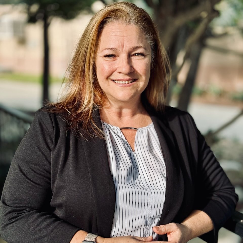 SBCSD_csrd's tweet image. CSRD is excited to announce the newest member of our team, Kim Henry.  Kim has been hired as a Recreational Therapist and will provide rehabilitative services to incarcerated persons living with physical, intellectual and developmental disabilities.  #CSRD #jailprograms #partners