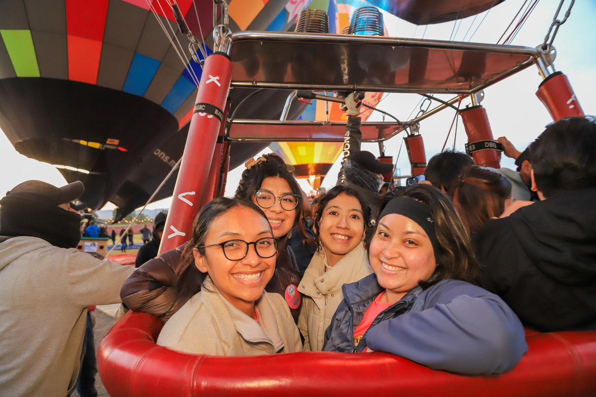 CalMexCenter's tweet photo. 🗣️🗣️Dreamers : Organize &amp; Mobilize in 2024!✊🏾✊🏾

🚨 Time is of the essence! We can no longer afford to sit around and wait! 🚨 

 ‼️Checkout our the Latest “El Magonista‼️
https://t.co/Ocgz5r0zRy

‼️Subscribe for the Latest News‼️
https://t.co/BH4tyK6g8l https://t.co/kthwrVps88