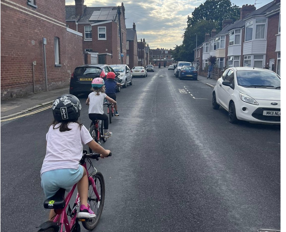 We're pleased that councillors on the Exeter Highways and Traffic Orders Committee voted to continue with the Heavitree and Whipton Active Streets Trial today.  Here's our emergency newsletter on today's meeting and what to do next.

us13.campaign-archive.com/?u=bc968f15b6f…