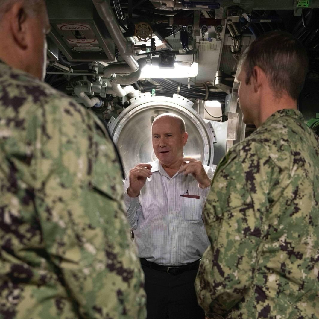 Thanks #USSVermont, @PacificSubs & @PHNSYIMF for hosting @DefenceAust Secretary Moriarty & I last wk. Good to meet 🇦🇺industry personnel working at PHNSYIMF to develop their skills and knowledge for maintenance of nuclear-powered submarines. #AUKUS in action! @AustSubAgency 🇦🇺🇬🇧🇺🇸
