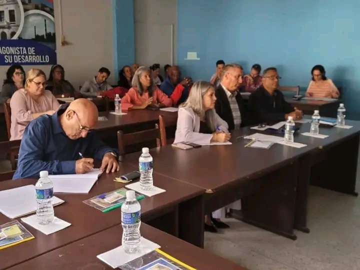 👨‍💻Exitosa #DefensaDoctoral del #Programa de #CienciasDeLaEducación aconteció en la mañana de #hoy en la Universidad de Cienfuegos❗

🎉 #MuchasFelicidades para la doctoranda Yorisel Oriana Carmenate Figueredo y su tutor Dr. C. Domingo Curbeira Hernández
#SomosUCf 
#OrgulloUCf