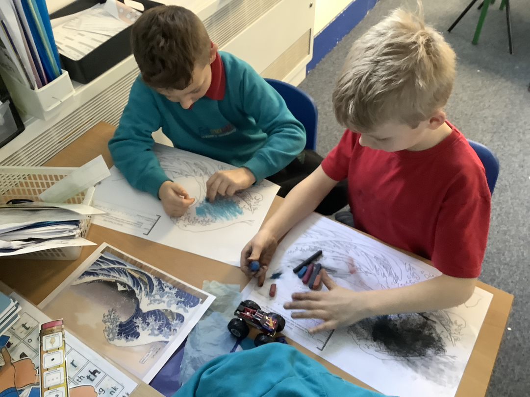 FalmouthPrimary's tweet photo. Lobster Class have been #learning all about #ExtremeWeather #art and the work of Katsushika Hokusai. The #children made a huge mess #creating their mixed media #artwork! Thankfully they know how to tidy up swiftly. #MessyLearning #CreativeLearning #FunLearning @kernow_learning https://t.co/8SE8uFBQNo