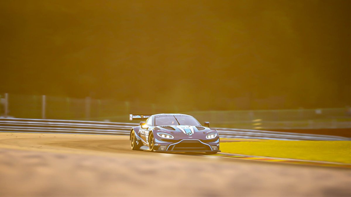 Esta noche volvemos a la pista!

Segunda carrera del campeonato de <a href="/NoWheelsSim/">NoWheelsSim Cockpits</a> &amp; <a href="/inter_simracing/">ISR</a> en el circuito de Silverstone

Esperemos ver una bonita batalla igual que vimos en la primera, hoy a partir de las 22:30

#HYDRA