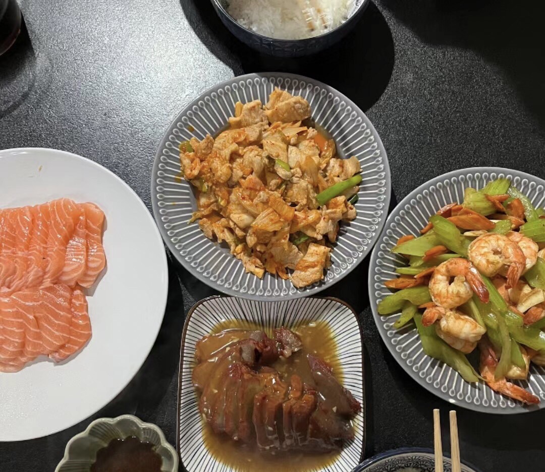 It’s been a busy day, now let’s have dinner