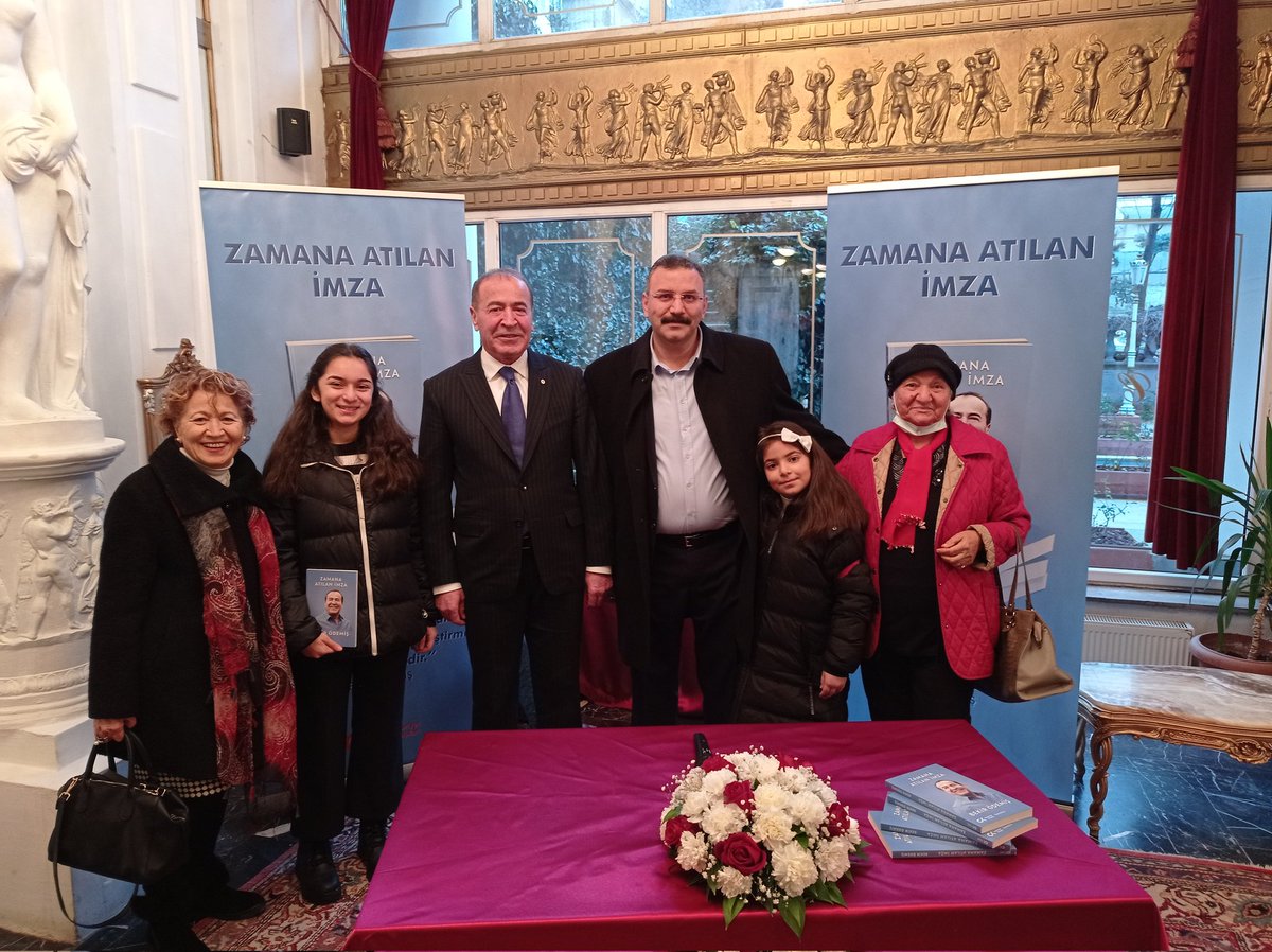 Değerli başkanım Bekir Ödemiş' in imza gününe katıldık, çıktığı yolda başarılar diliyorum.  #ZAMANAATILANİMZA