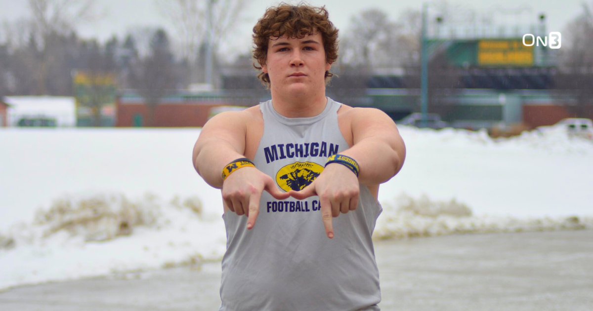 'Why wouldn’t you want to go there? It’s pretty self-explanatory. Why wouldn’t you want to play for the best?' 4⭐️ #Michigan DL commit Bobby Kanka on national title, Jim Harbaugh, building 2025 class, more. #GoBlue (On3+) on3.com/teams/michigan…