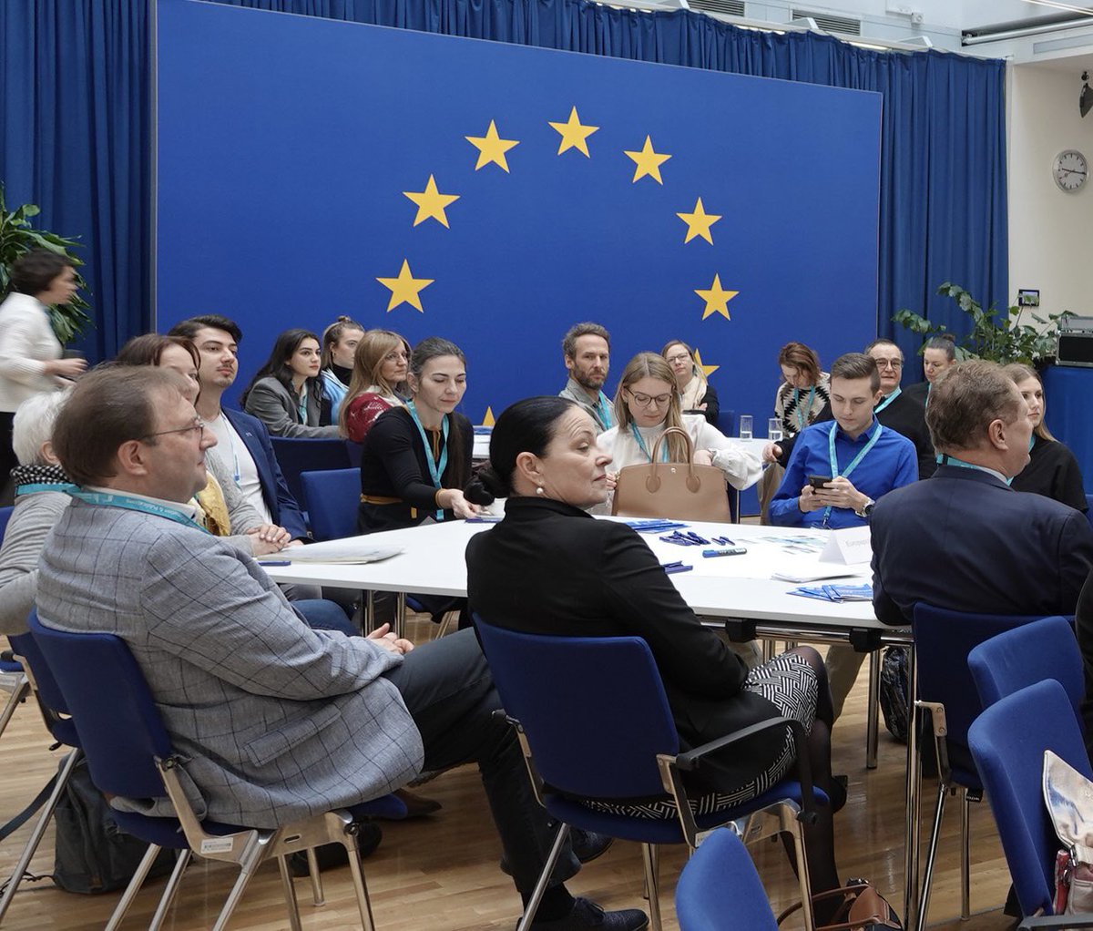 CLUB_ERIC (@clubericnetwork) on Twitter photo Our mentor at the recent meeting at the House of the European Union. 
💡Insights from Othmar Karas and Richard Kühnel
🎯Focus: enhancing communication about Europe for the upcoming European election. #useyourvote 
© Photo credit: Europäische Kommission Vertretung in Österreich Our mentor at the recent meeting at the House of the European Union. 
💡Insights from Othmar Karas and Richard Kühnel
🎯Focus: enhancing communication about Europe for the upcoming European election. #useyourvote 
© Photo credit: Europäische Kommission Vertretung in Österreich