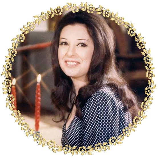 Adelhakki's tweet photo. ناس زعلانة علي تكريم الفنانة نجاة الصغيرة، ناس تتريق عليها، هو ايه الانحطاط الاخلاقي اللي وصلناله و ليه؟ زعلانين ان دولة عربية بتكرم رموزنا الفنية و تقدرهم؟ 
#joy_awards #مهرجان_الرياض
#المملكة_العربية__السعودية #مصر https://t.co/DXAtMthHtH