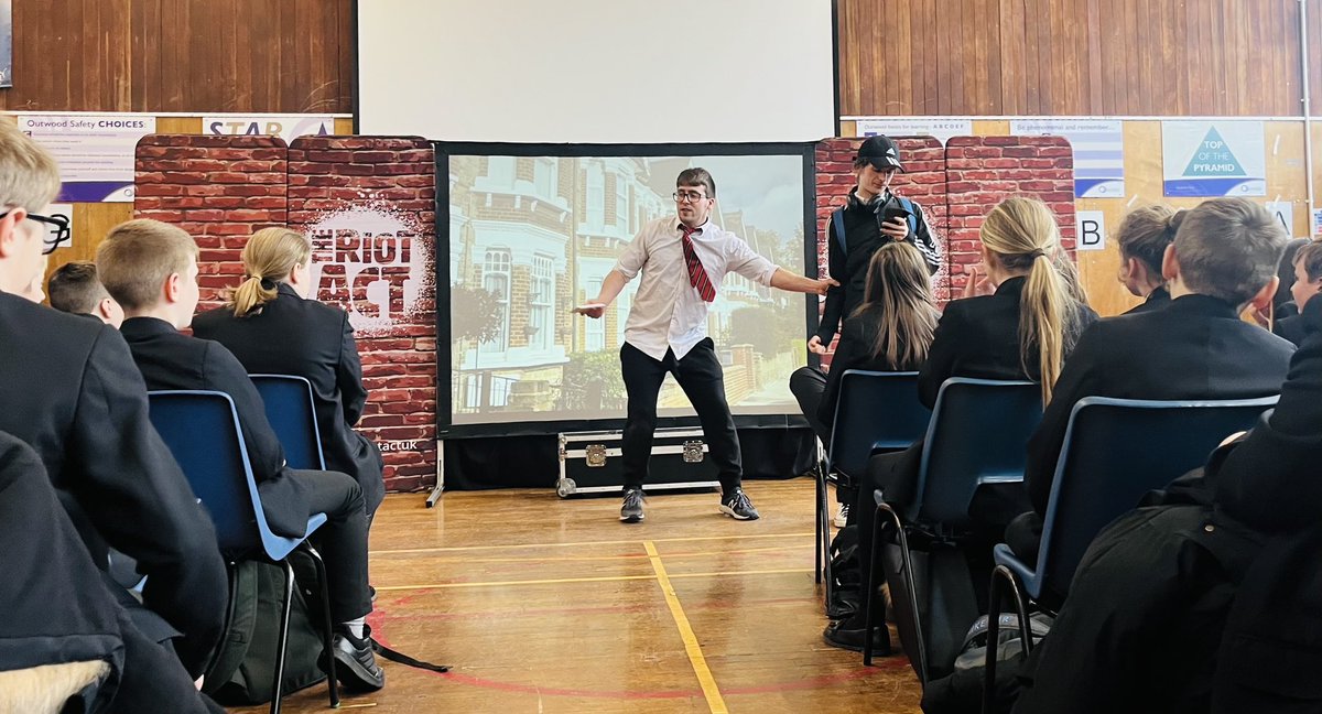 A huge Freeston Thank You to @theriotactuk for delivering their Road Safety Show to Y7 today! 👏🏼 We had some amazing feedback from students and staff!! #PersonalDevelopment