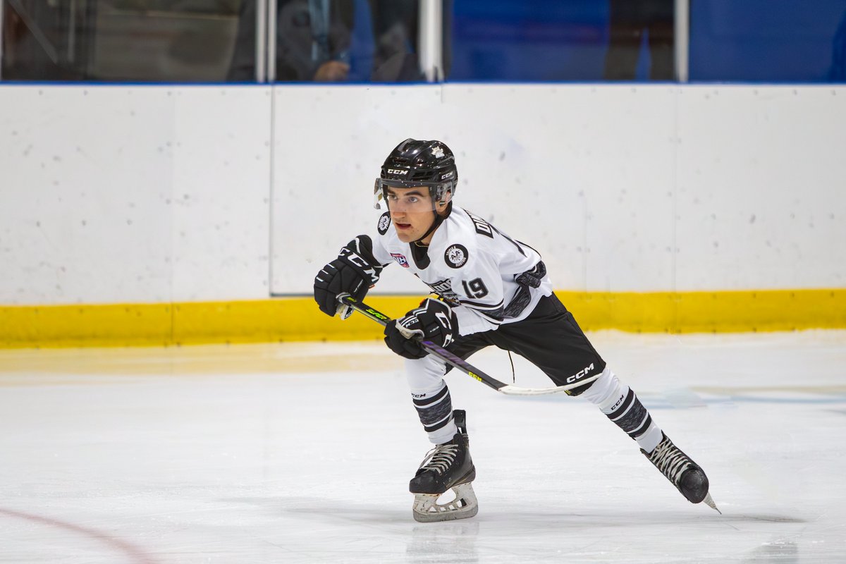 Surprise #TinyTuesday featuring <a href="/adimitriadis8/">Alexander Dimitriadis</a>!