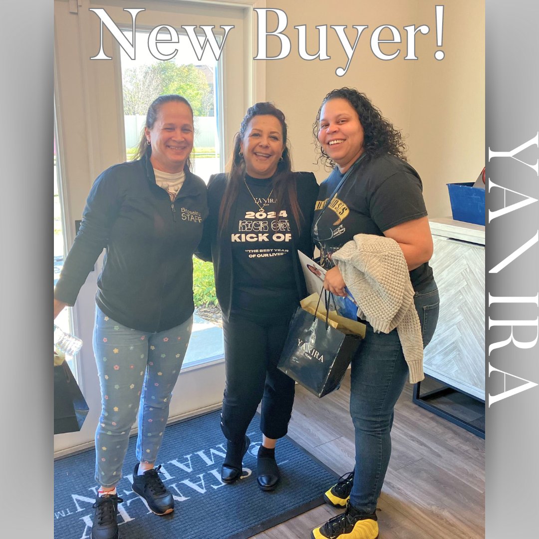 Thrilled for this incredible family assisted by our agent Adriana Morales from the Yanira Team, on their 𝐧𝐞𝐰 𝐡𝐨𝐦𝐞 purchase! We represent you at new construction builders too--- 🏡

#Newconstruction #NewhomeBuilder